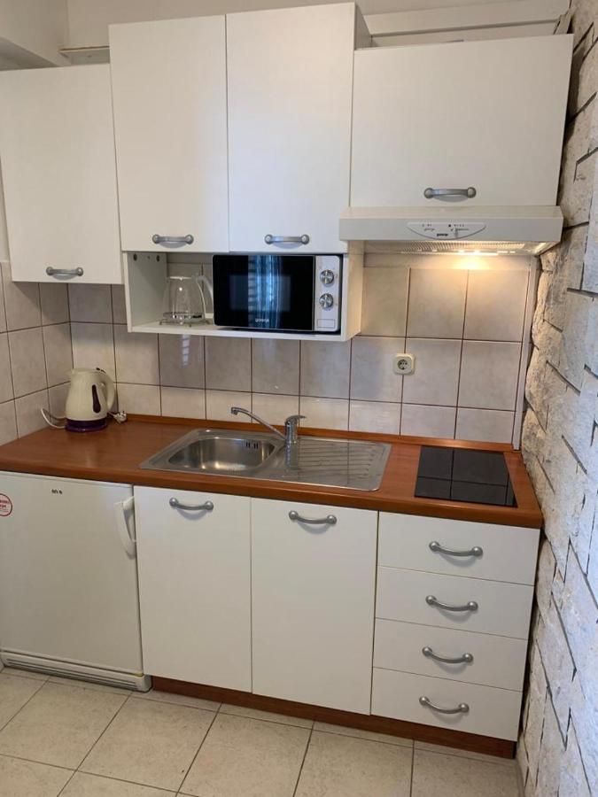 Apartmani California II ポドゥゴラ エクステリア 写真